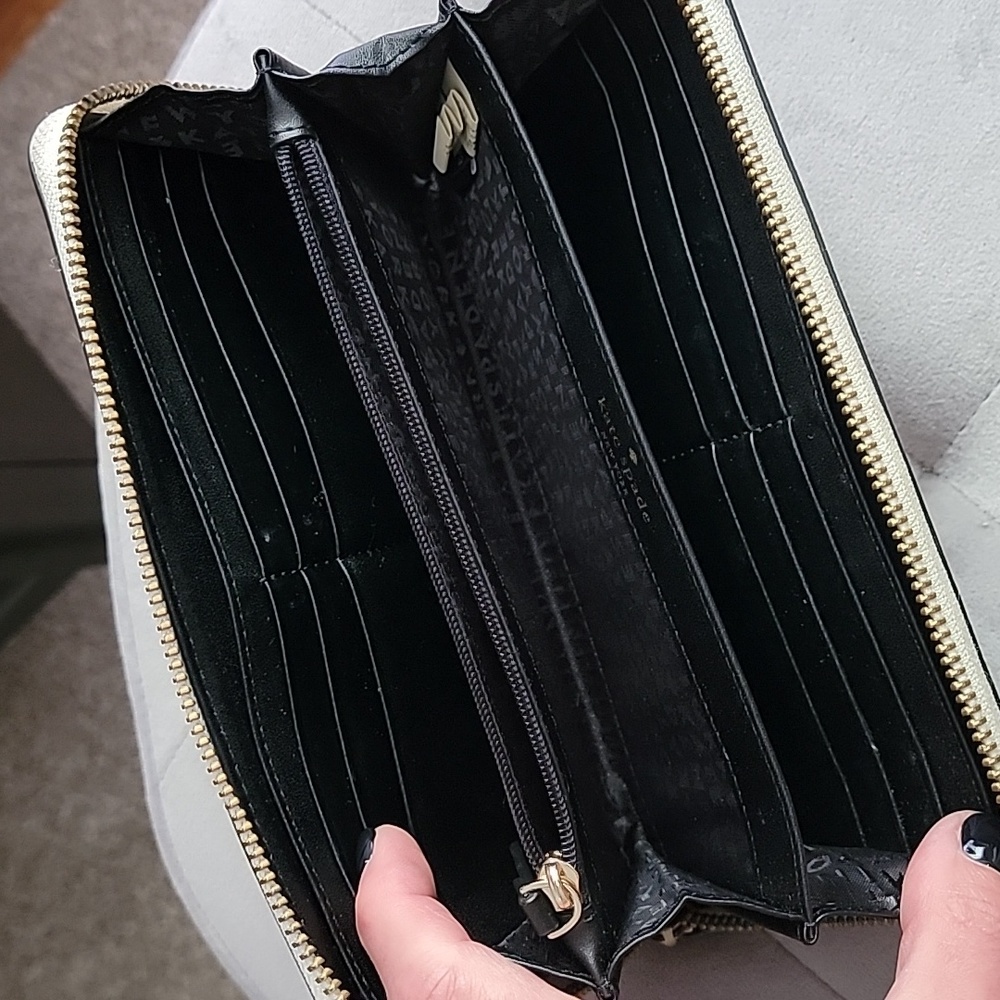 Kate Spade - Picture 4 of 4